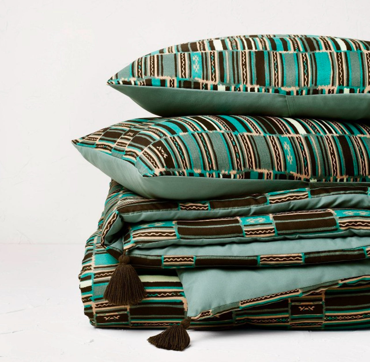 Jungalow Sun in the Water Comforter & Sham Set Teal - Opalhouse designed with Jungalow Twin/twin xl